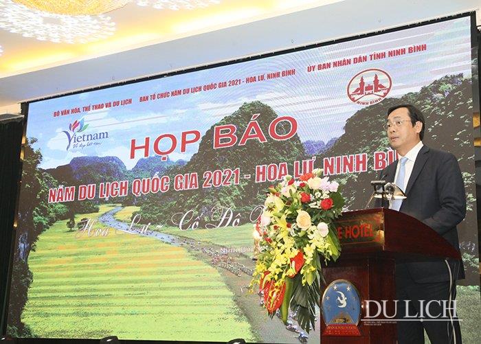 Tổng cục trưởng Tổng cục Du lịch Nguyễn Trùng Khánh phát biểu khai mạc họp báo